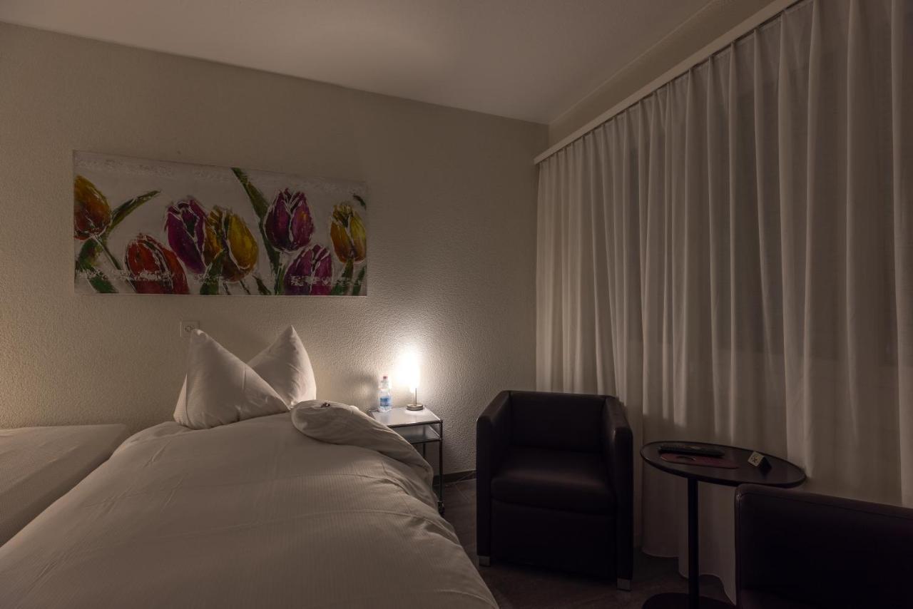 Hotel Baeren Niederscherli Eksteriør bilde