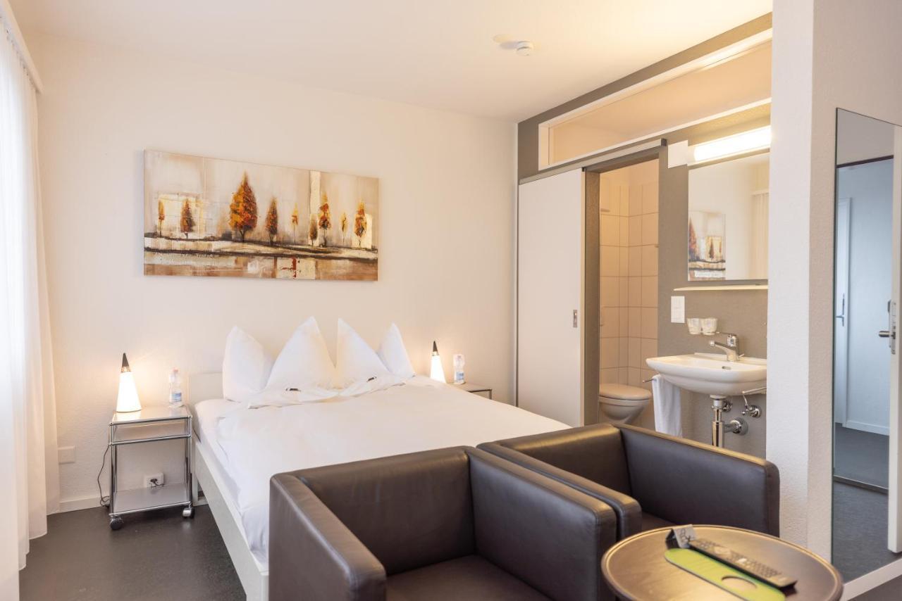 Hotel Baeren Niederscherli Eksteriør bilde